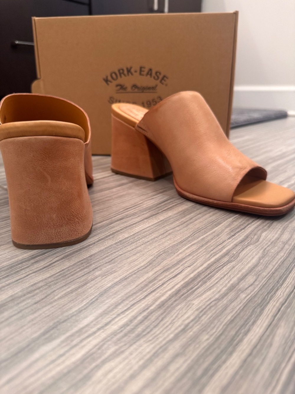 Kork-Ease Carri Leather Sandals - Picture 2 of 3